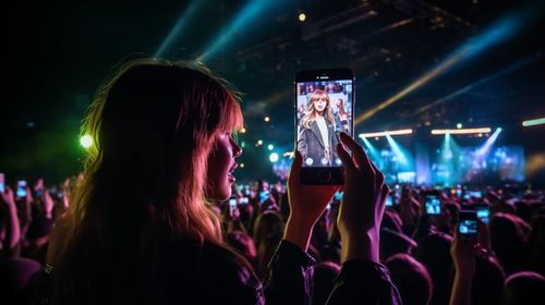 Ultime notizie aziendali su I fan di Taylor Swift si rallegrano: il gioco di carte 'La Grande Guerra' porta l'Eras Tour alla vostra serata di gioco