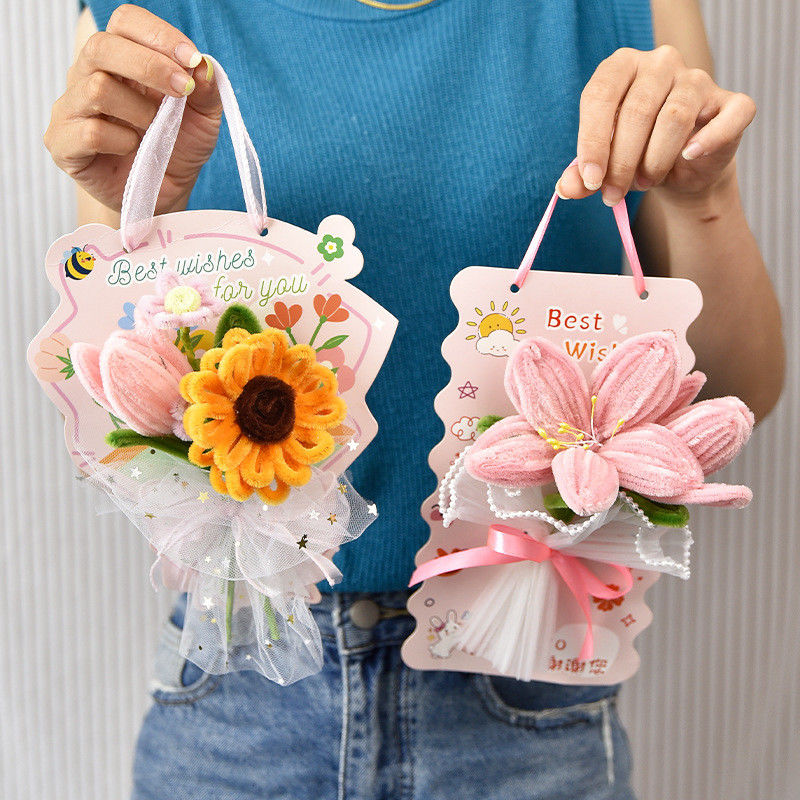 Stampa digitale Cartoline di auguri con fiori creativi a vuoto all'interno per messaggi personali Caratteristiche cartacee