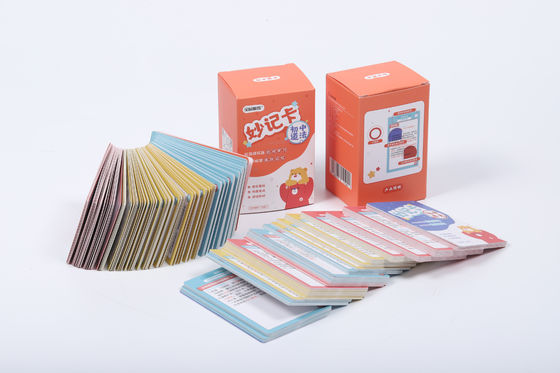 Un buon prezzo. Carte da gioco CMYK didattiche Vistaprint su misura in linea
