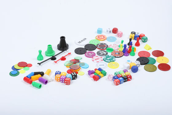 Impegno matematico abilità linguistiche materiale per giochi da tavolo insegna il pensiero critico lavoro di squadra